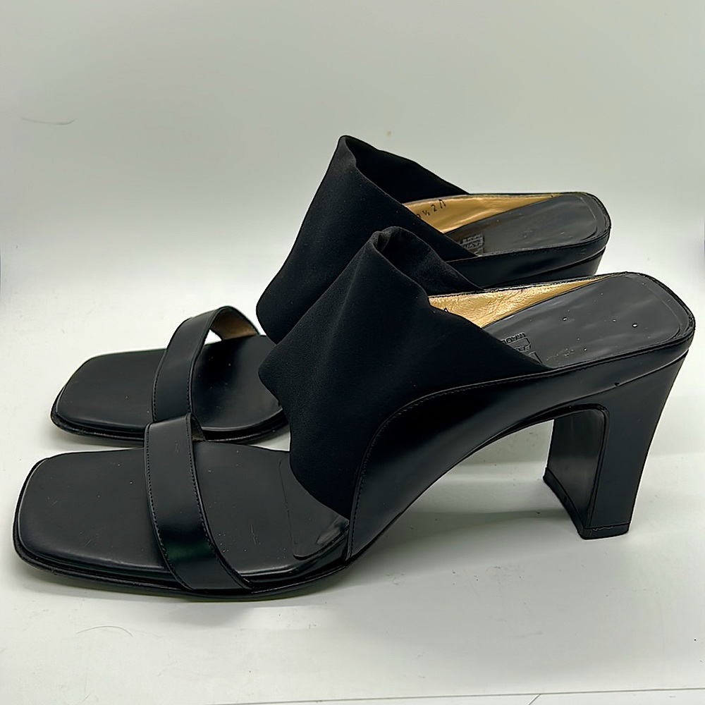Salvatore Ferragamo Black Leather Strappy Heels Sandals Shoes **Size 9.5** 🌸🌸 - Picture 5 of 10